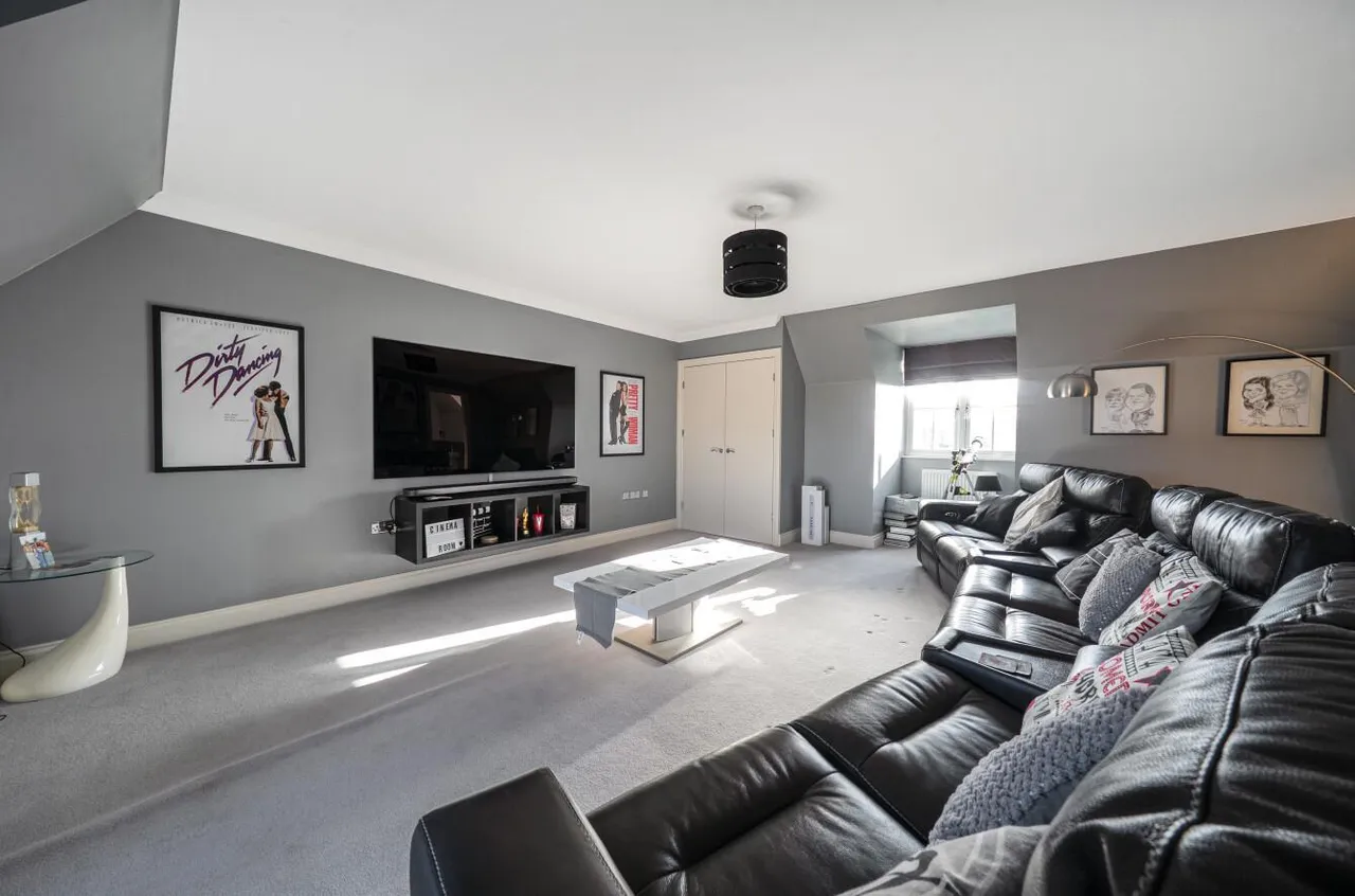 Acres, Semi-Rural Ditton, photo 30