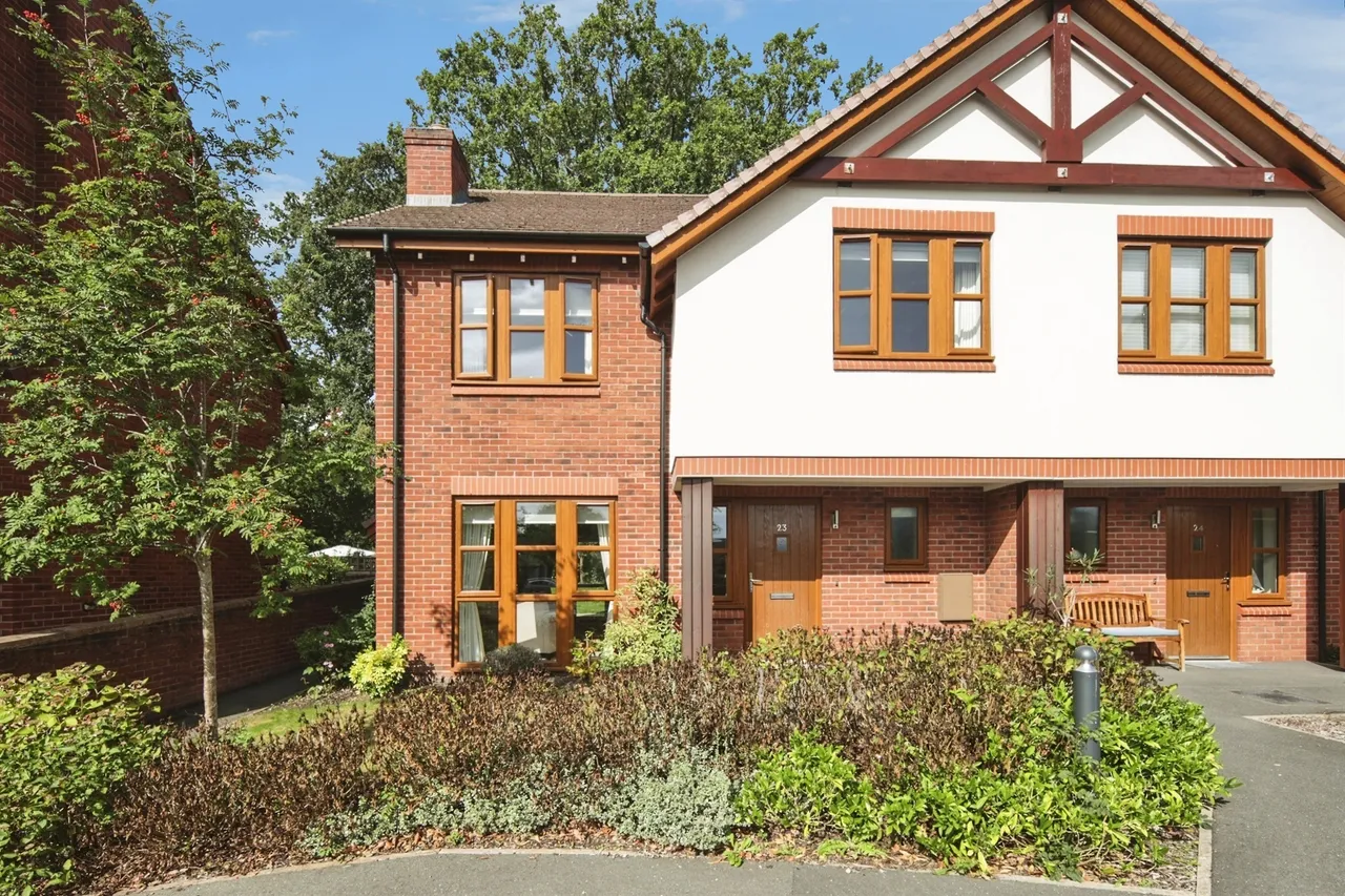 3 bed house for sale, Albany Lane, Balsall Common, CV7