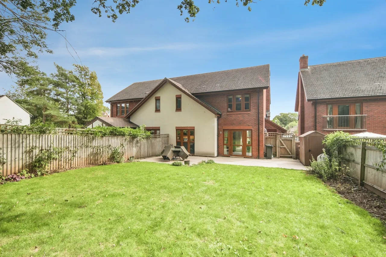 Albany Lane, Balsall Common, CV7, photo 6