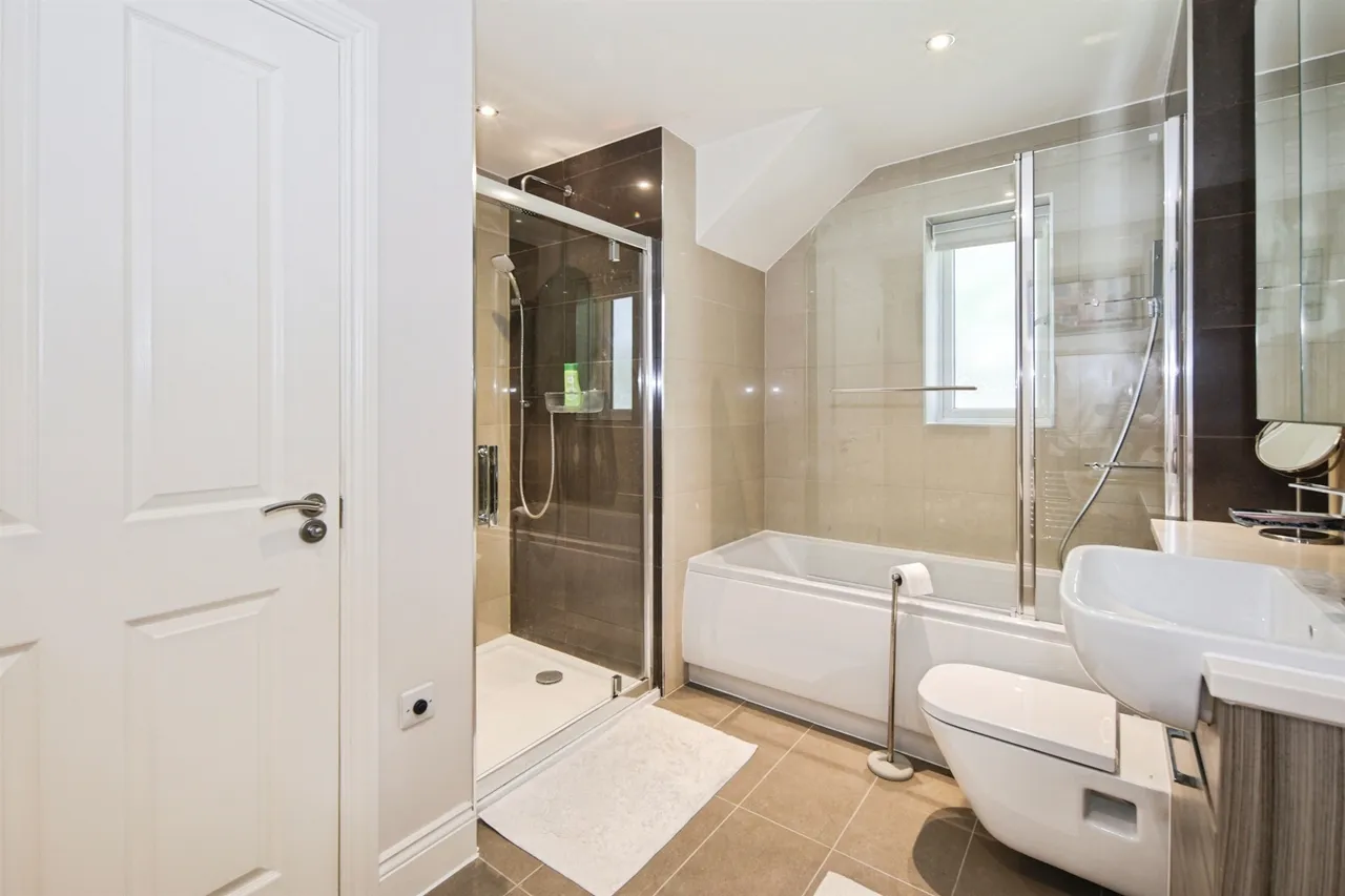 Albany Lane, Balsall Common, CV7, photo 8