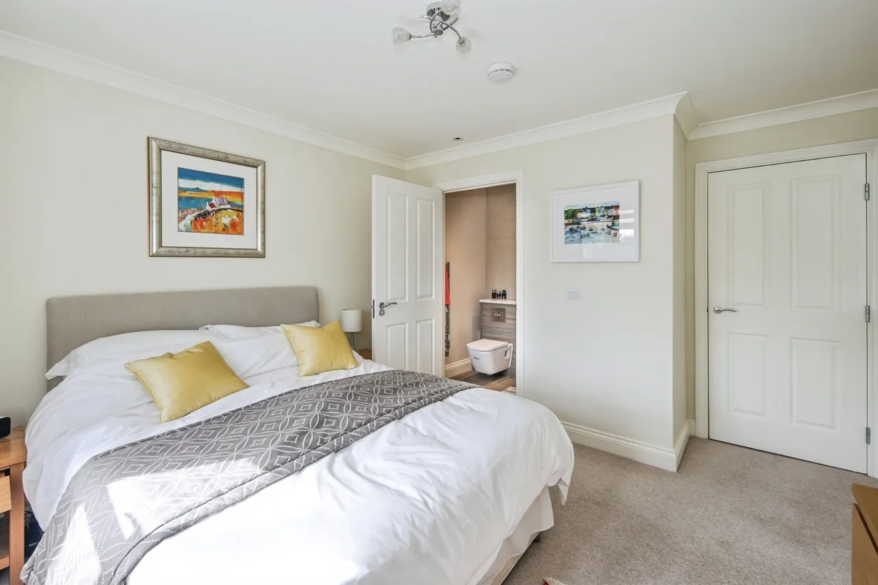 Albany Lane, Balsall Common, CV7, photo 3