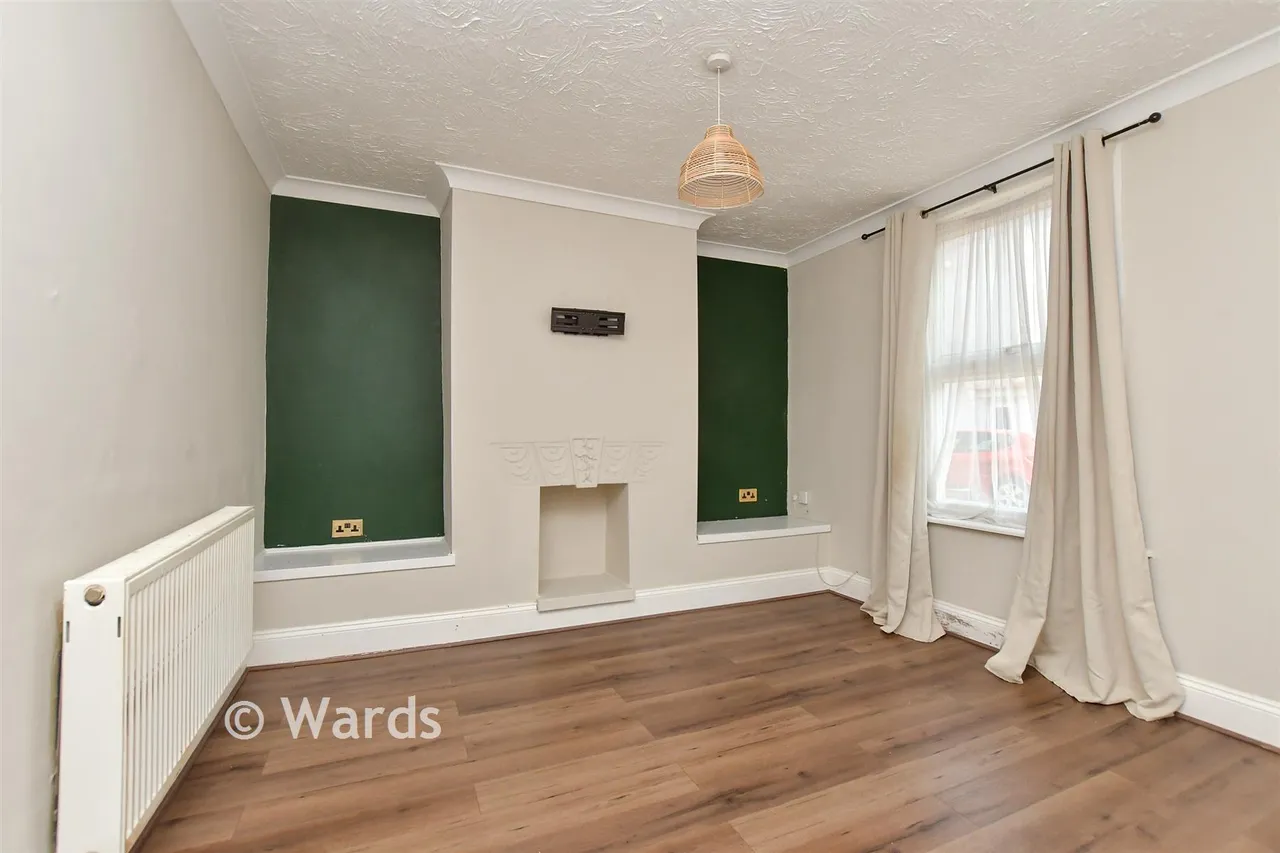 Acorn Street, Sheerness, ME12, photo 2