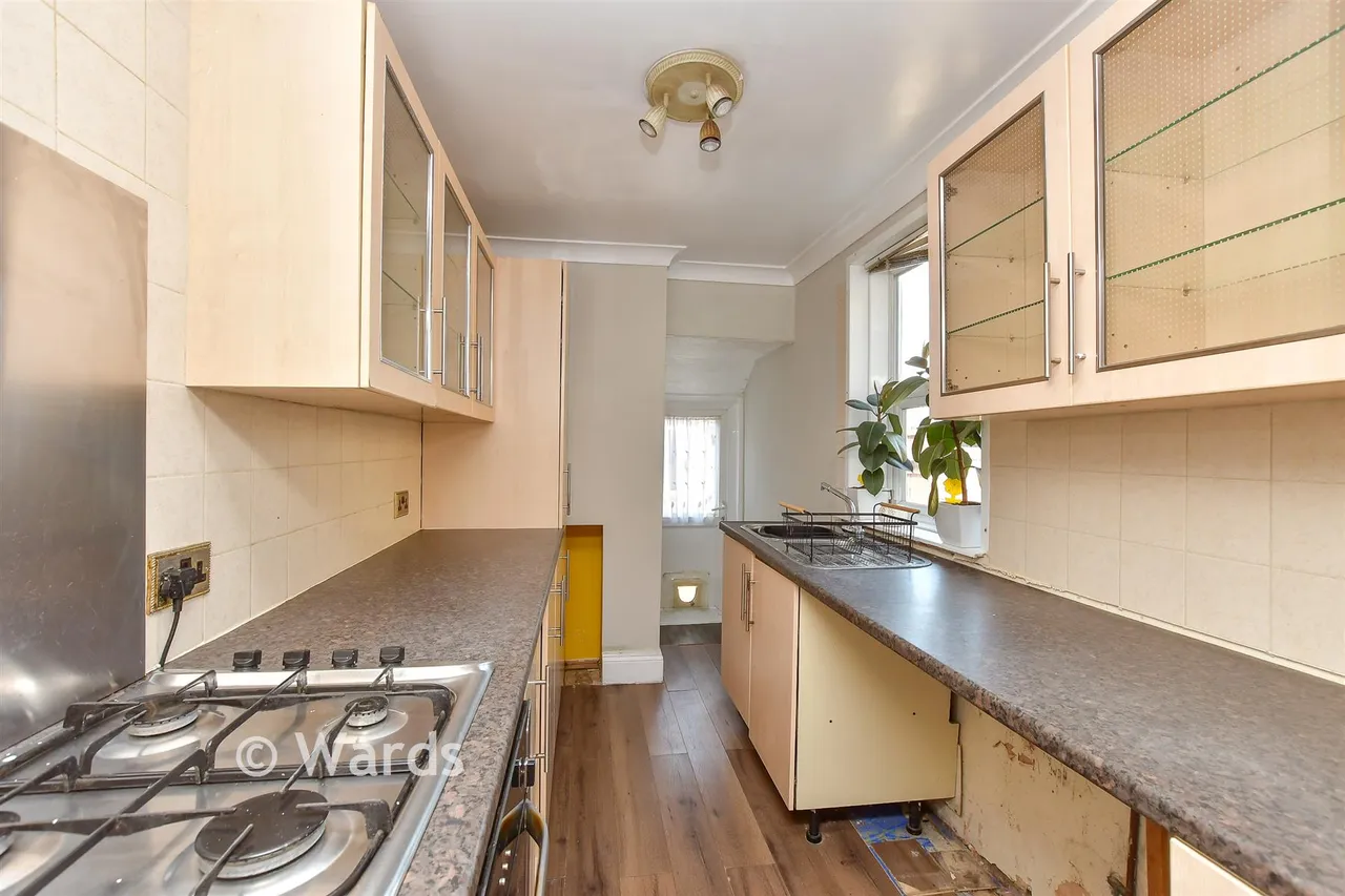 Acorn Street, Sheerness, ME12, photo 6