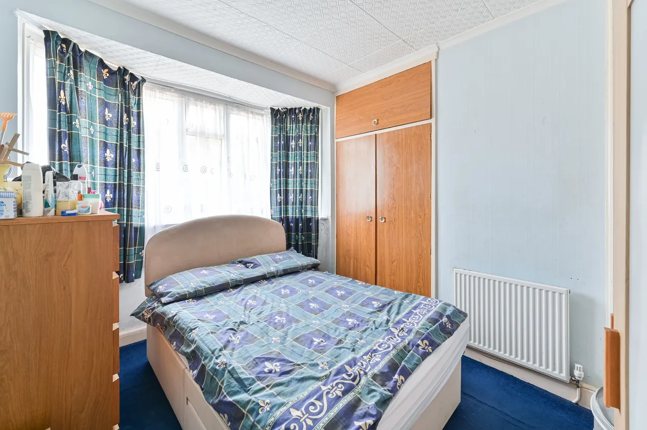 99 Ankerdine Crescent, London, photo 9