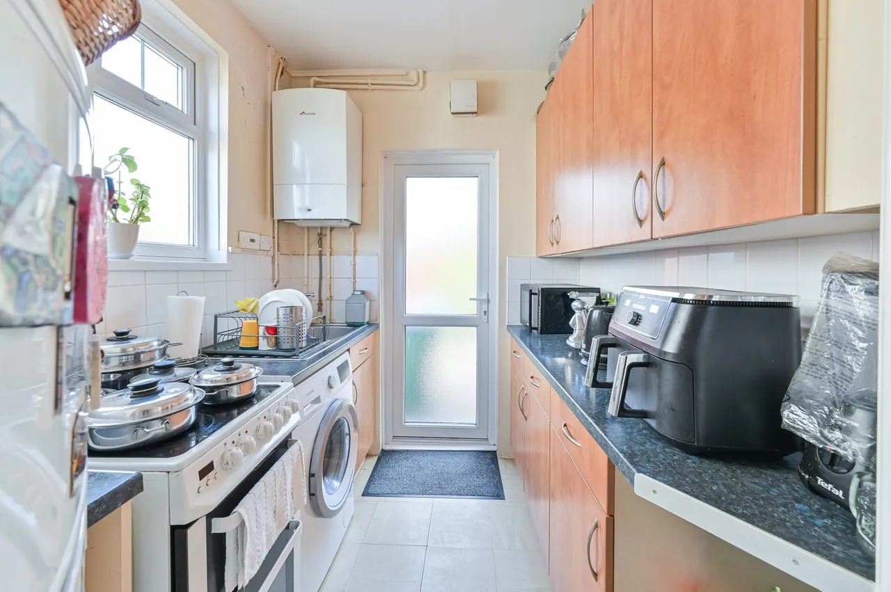 99 Ankerdine Crescent, London, photo 7