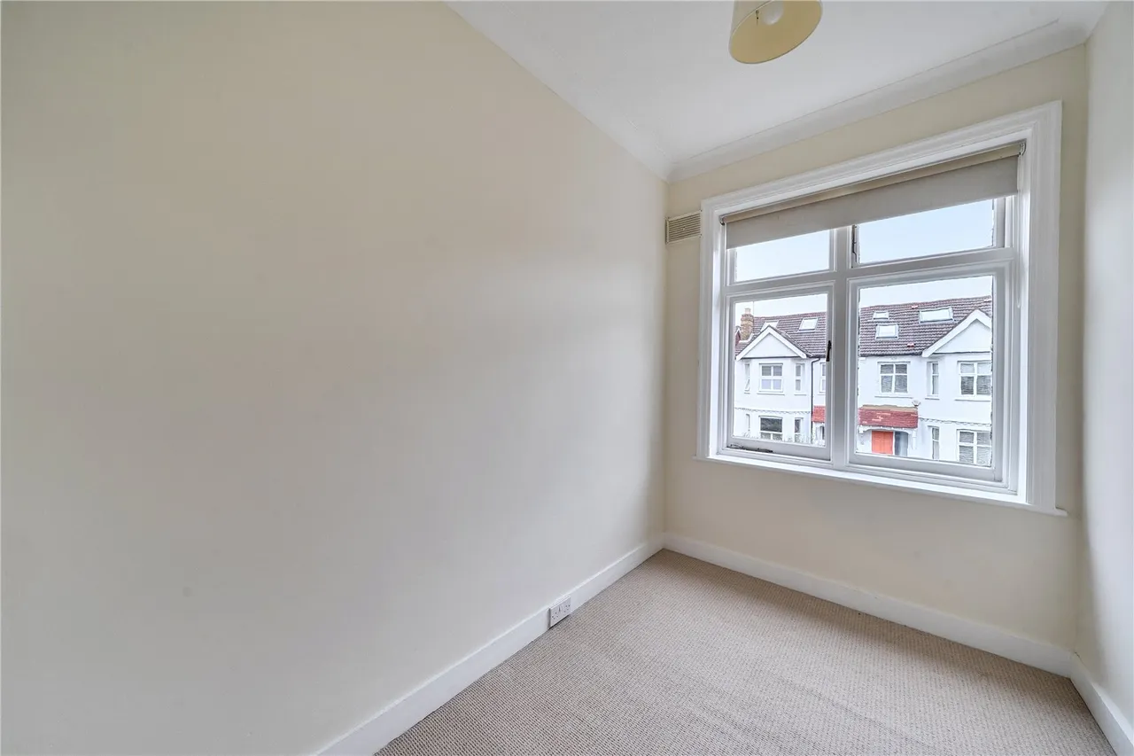 Bellevue Road, Ealing, W13, photo 18