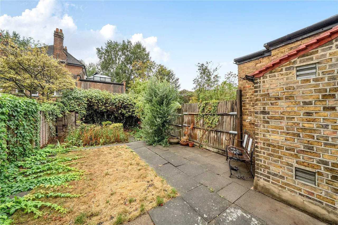 Bellevue Road, Ealing, W13, photo 19