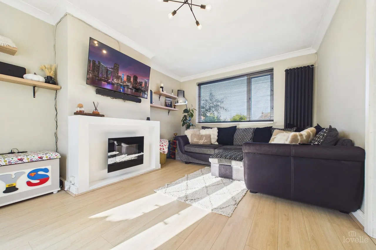 Providence Crescent, Barton-upon-Humber, DN18, photo 3