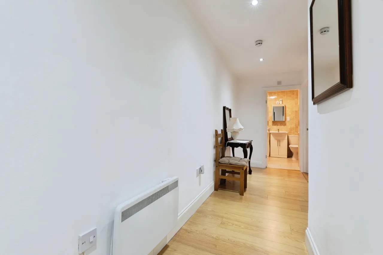 Western Road, Romford, RM1, photo 8