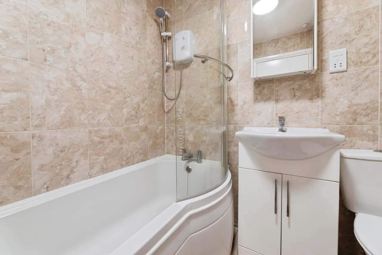 Western Road, Romford, RM1, photo 15