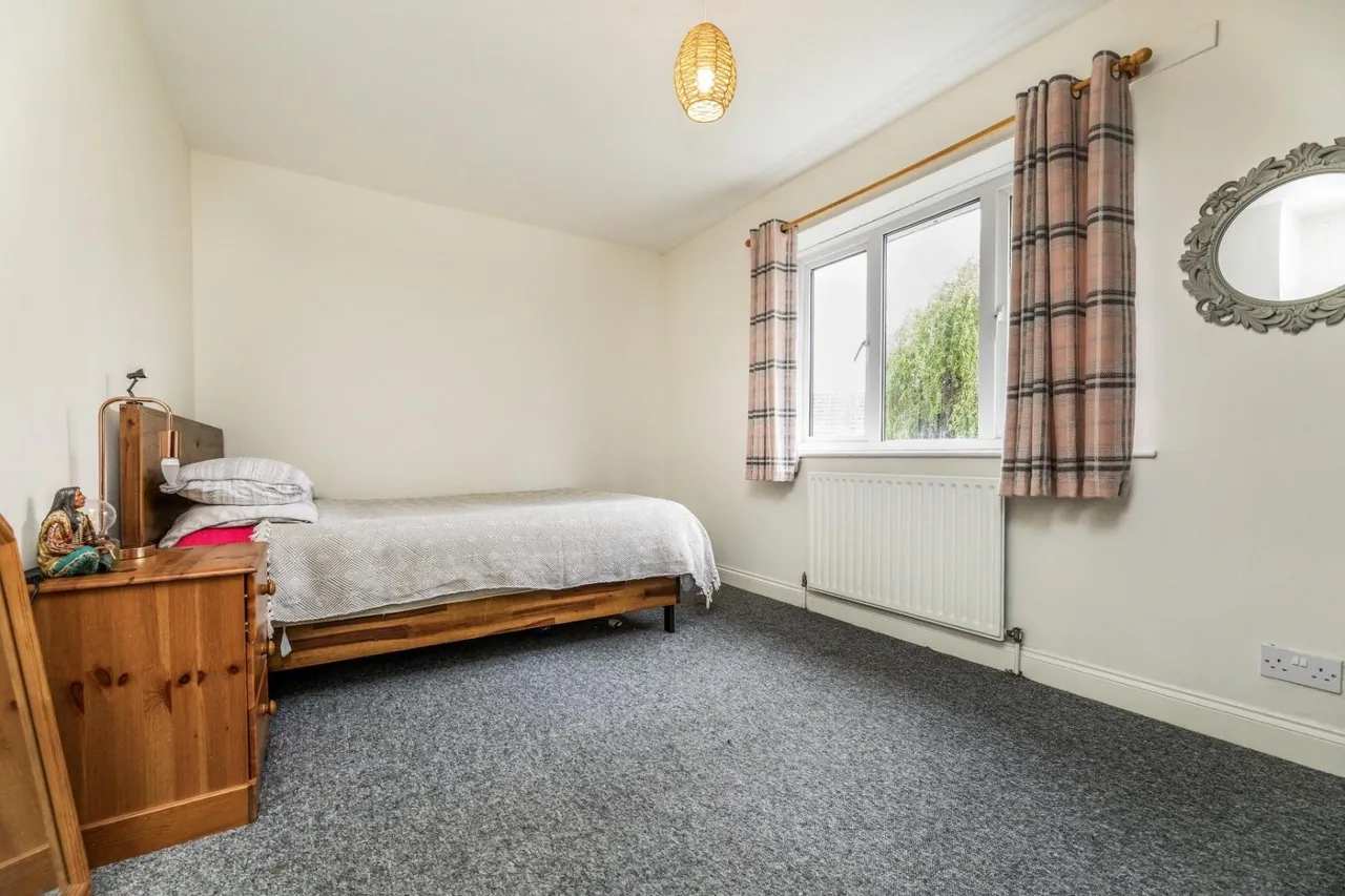 Worrall Road, High Green, Sheffield, S35 3LQ, photo 9