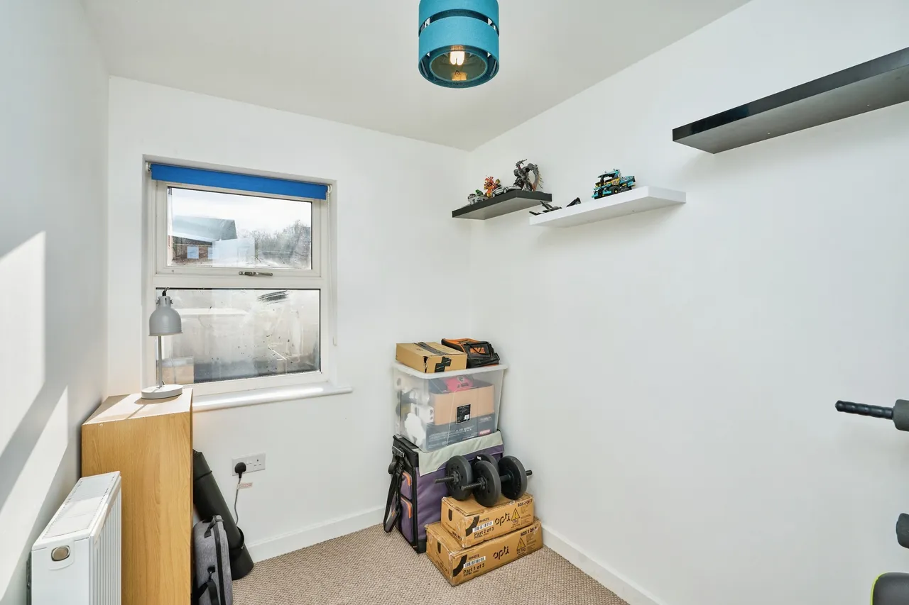 Godric Road, Newport, PO30, photo 13