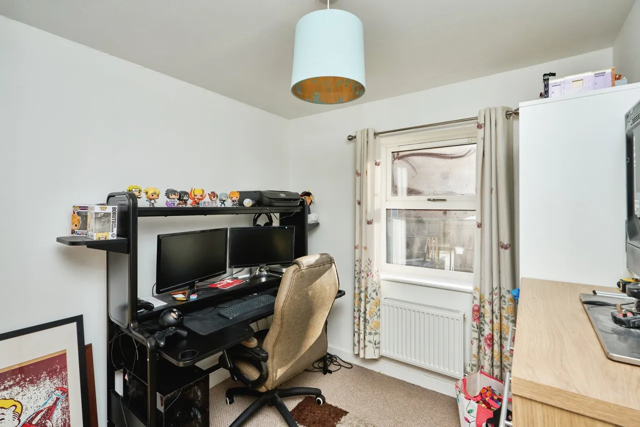 Godric Road, Newport, PO30, photo 4