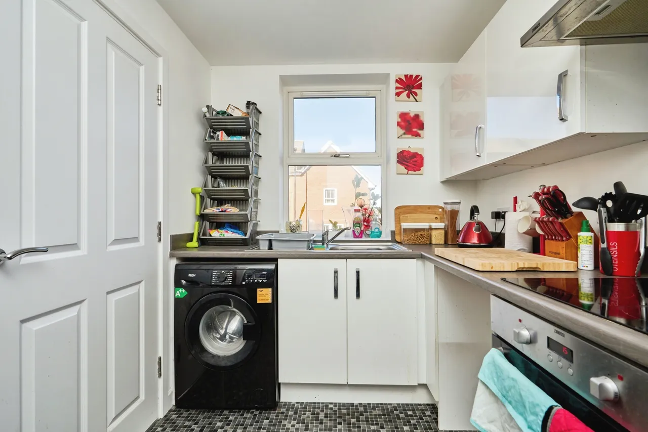 Godric Road, Newport, PO30, photo 8
