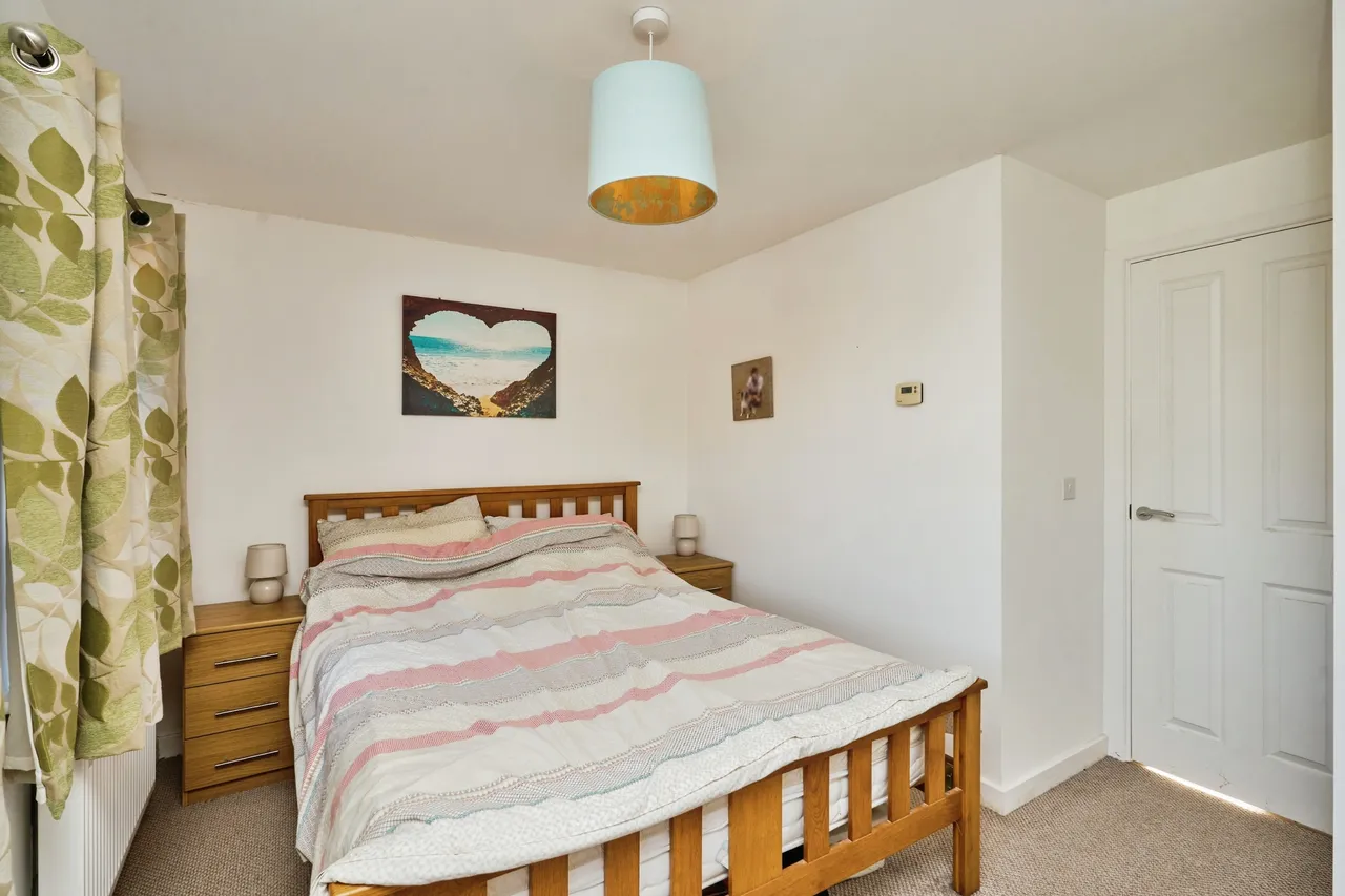Godric Road, Newport, PO30, photo 12