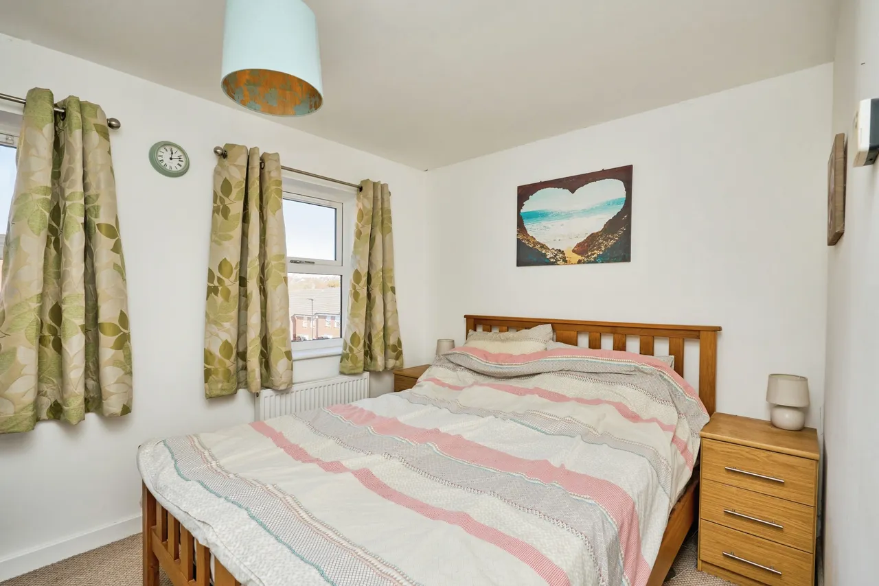 Godric Road, Newport, PO30, photo 11