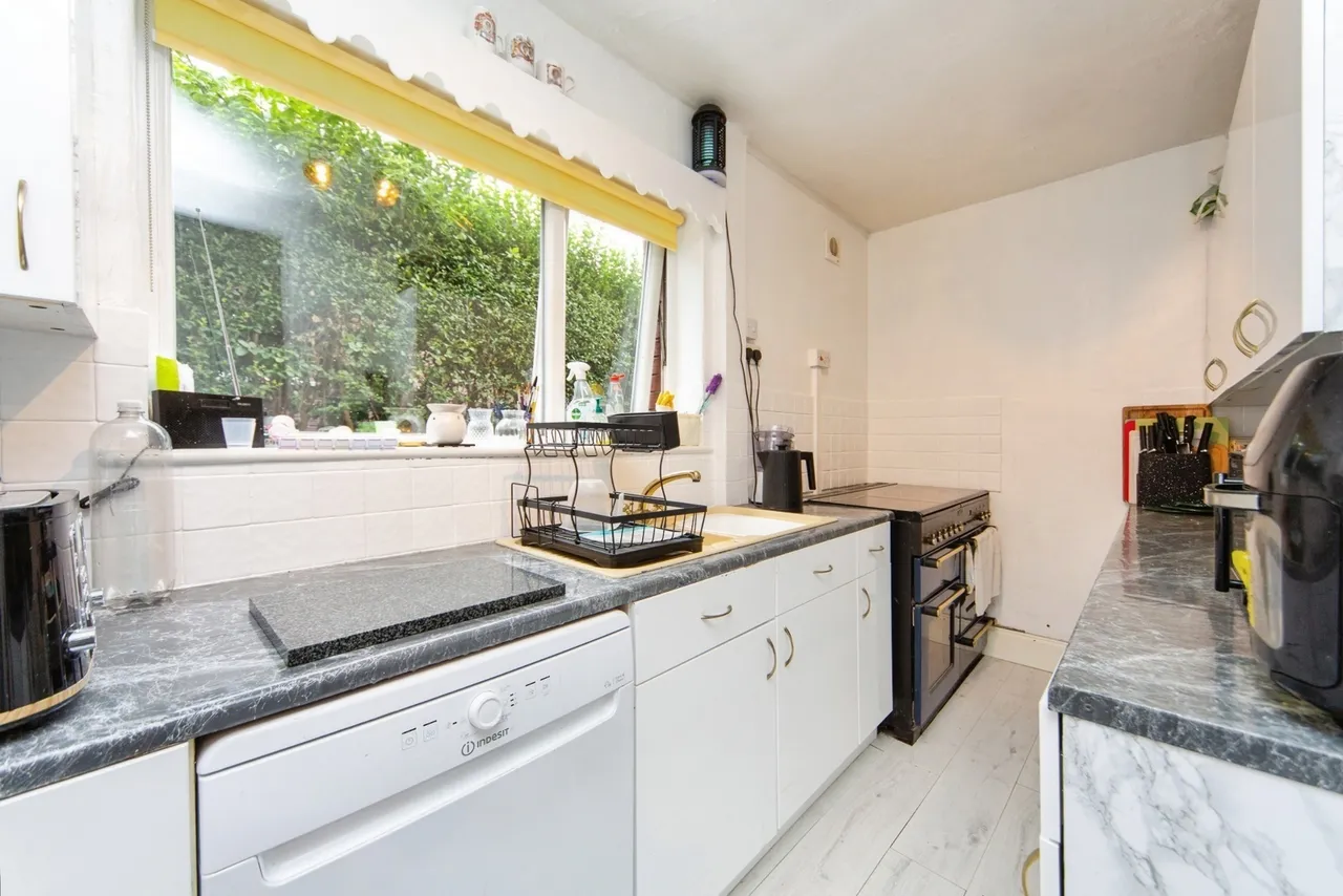 Ashfield Road, Bromborough, CH62, photo 4