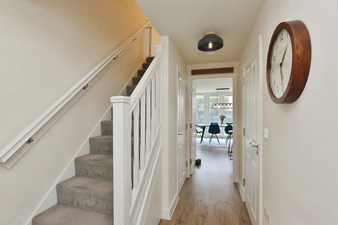 Harvington Crescent, Hanslope, MK19, photo 12