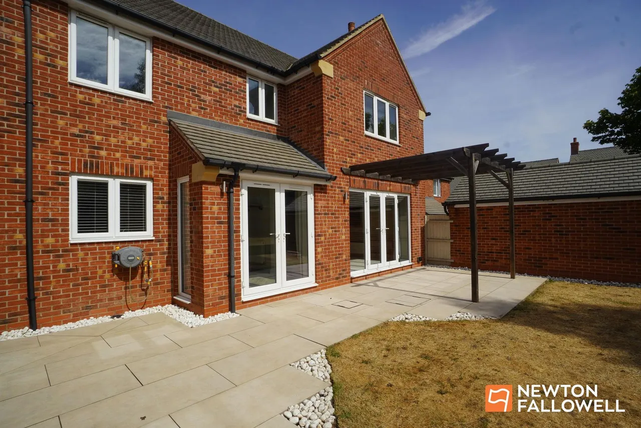 Doble Crescent, Hathern, LE12, photo 34