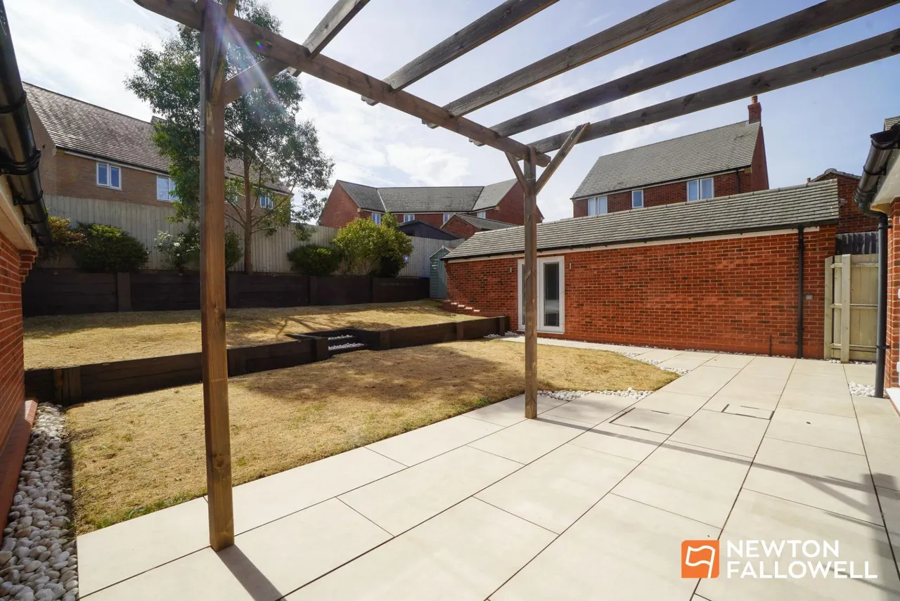 Doble Crescent, Hathern, LE12, photo 14