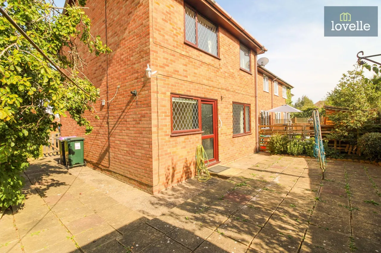 Dove Close, Louth, LN11, photo 3