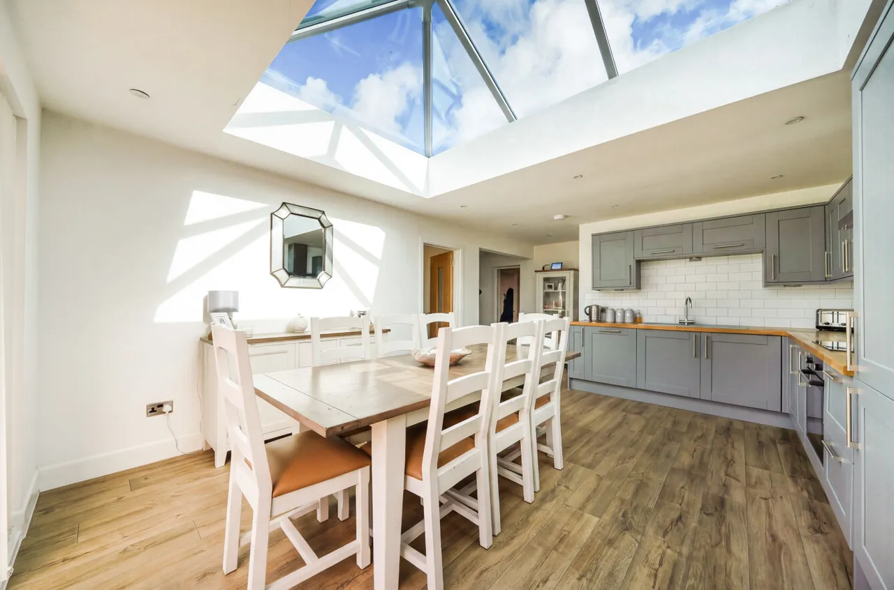 Yew Tree Close, Hedge End, SO30, photo 7