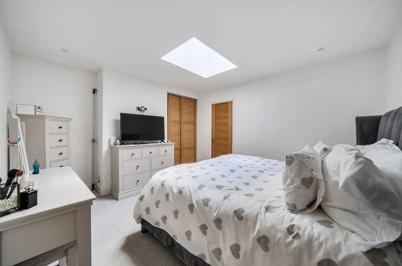 Yew Tree Close, Hedge End, SO30, photo 11