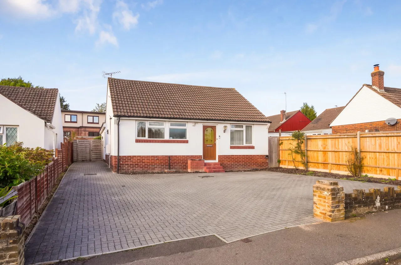 4 bed house to rent, Yew Tree Close, Hedge End, SO30
