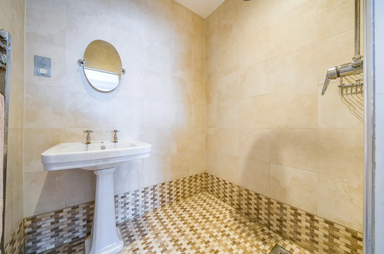 The Grove, Bexleyheath, DA6, photo 17