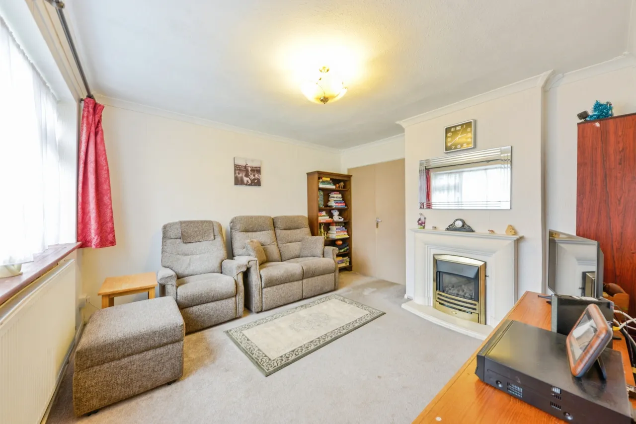 Fallowfield Walk, Hemel Hempstead, photo 5