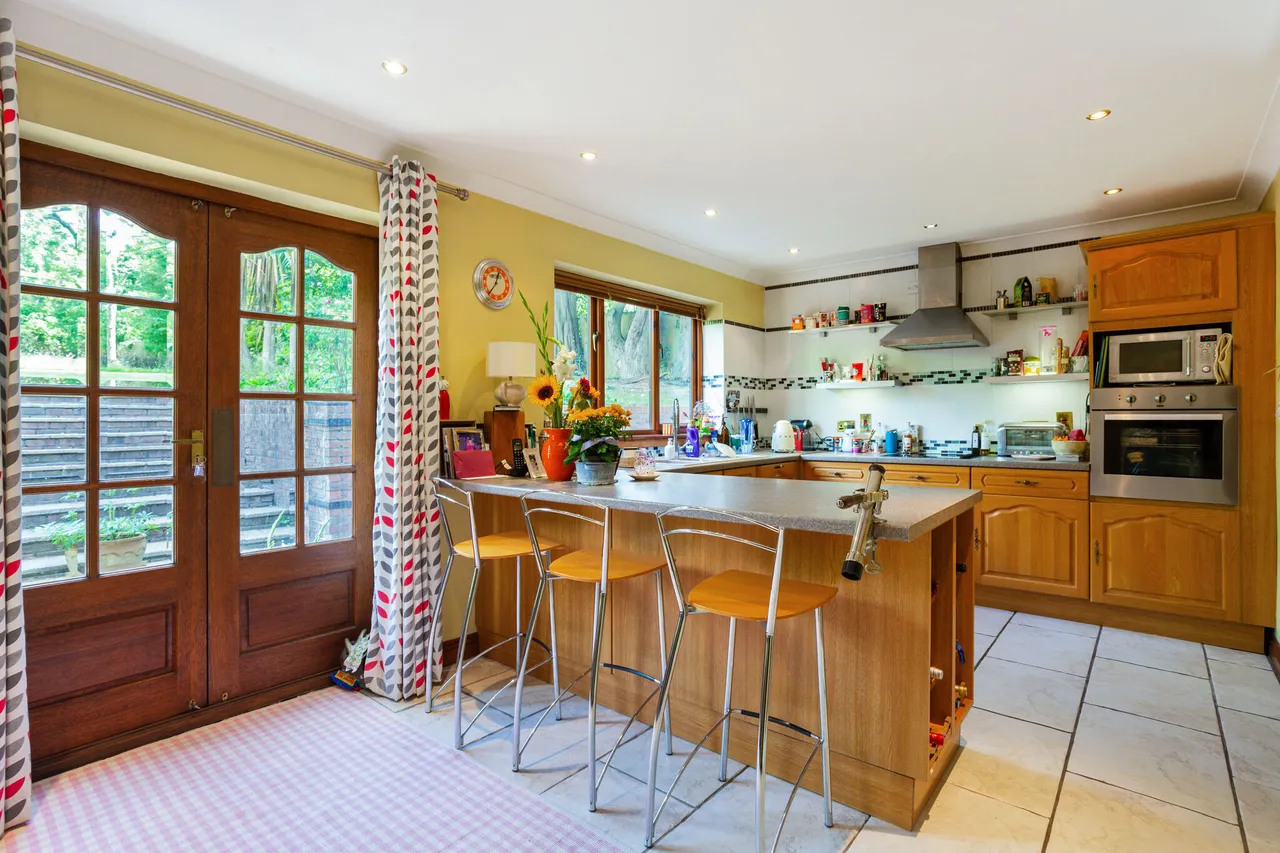 Four Marks, Alton, GU34, photo 4