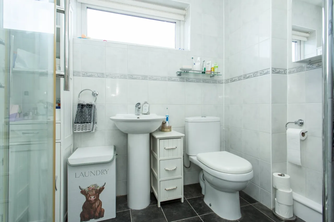 Savernake Drive, Broomfield, CT6, photo 11