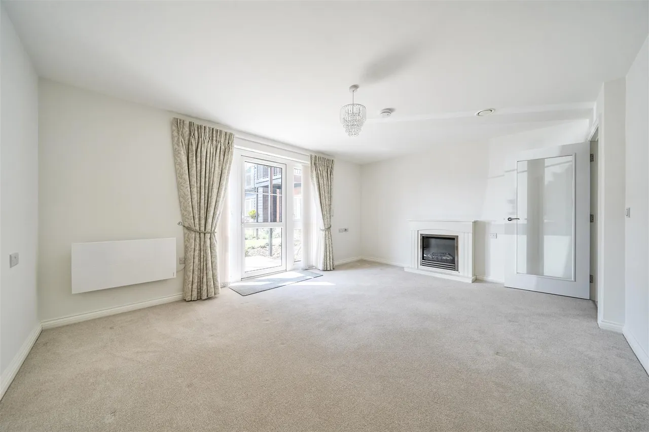 Worthing Road, Southwater, RH13, photo 5