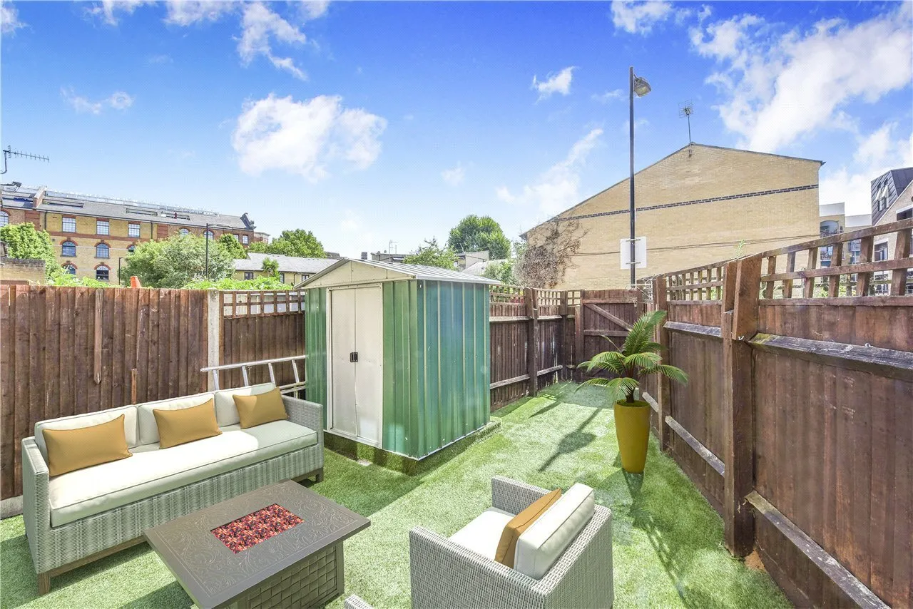 Balladier Walk, Poplar, London, E14, photo 4