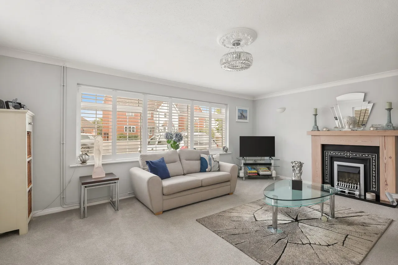Church Road, Alresford, Colchester, CO7 8AB, photo 2