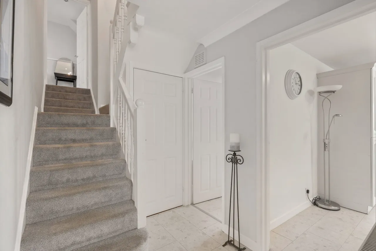 Church Road, Alresford, Colchester, CO7 8AB, photo 12