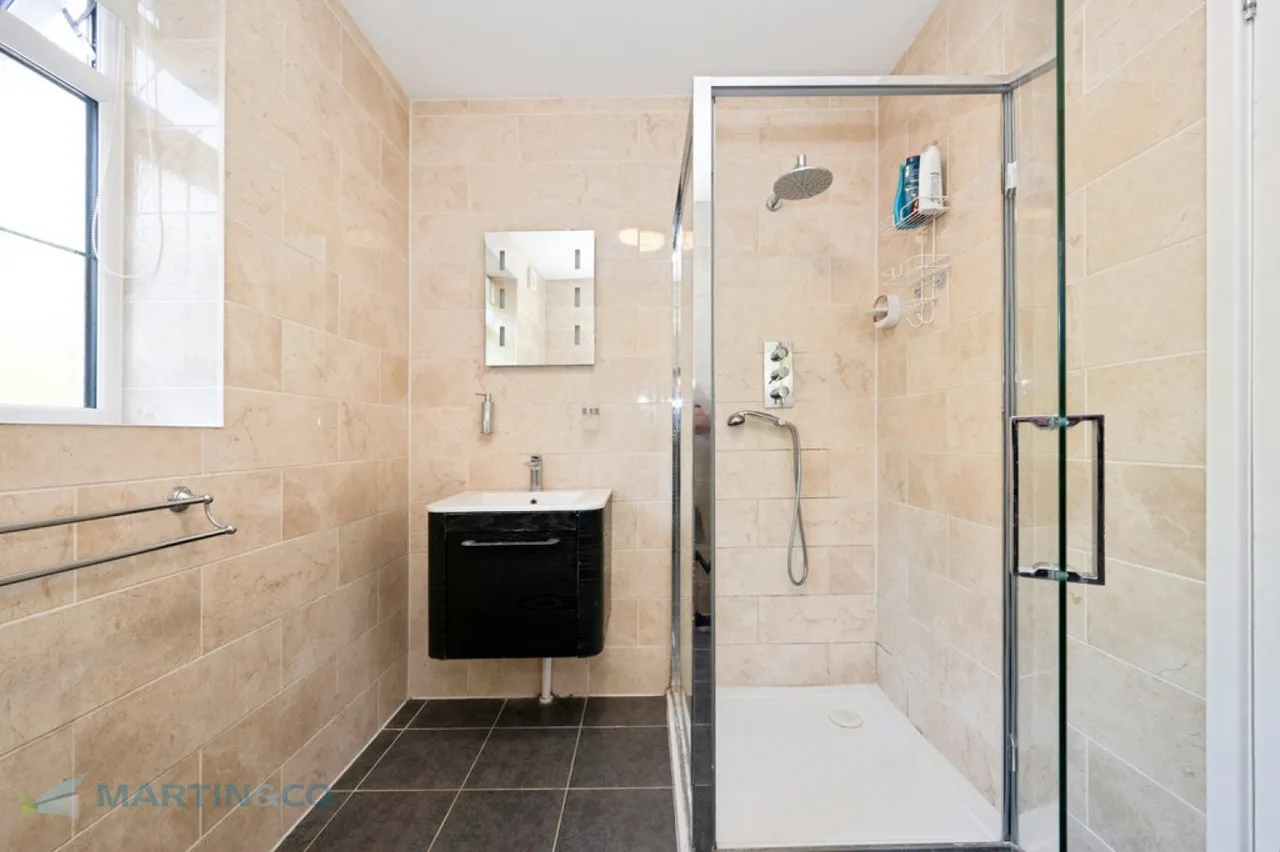 Bateson Way, Woking, Surrey, photo 7