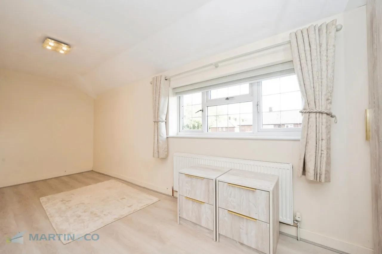 Bateson Way, Woking, Surrey, photo 11