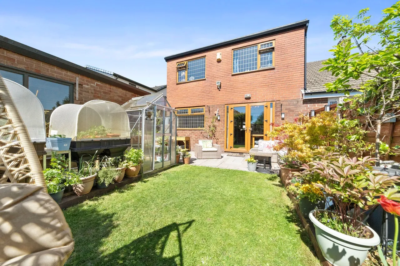 Kinross Avenue, Ashton-In-Makerfield, Wigan, Wigan, WN4 0UB, photo 18
