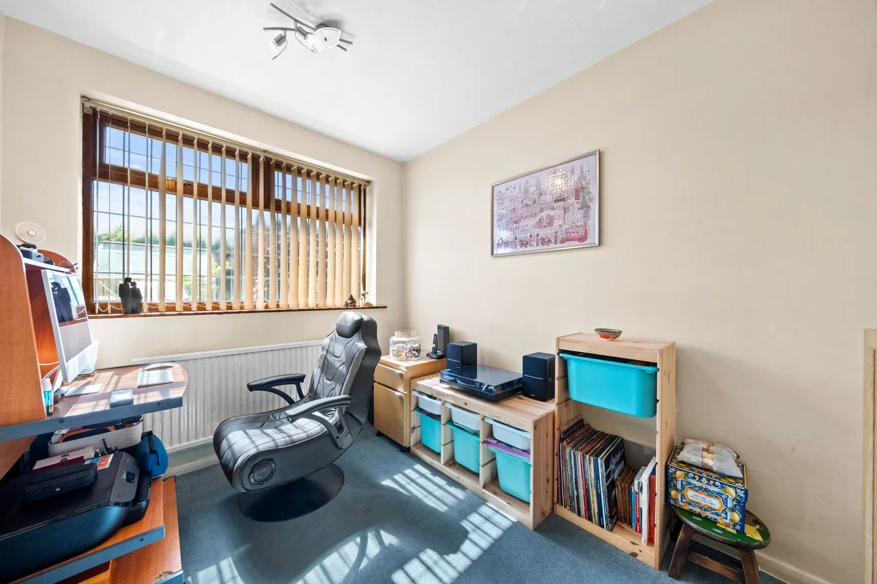 Kinross Avenue, Ashton-In-Makerfield, Wigan, Wigan, WN4 0UB, photo 9