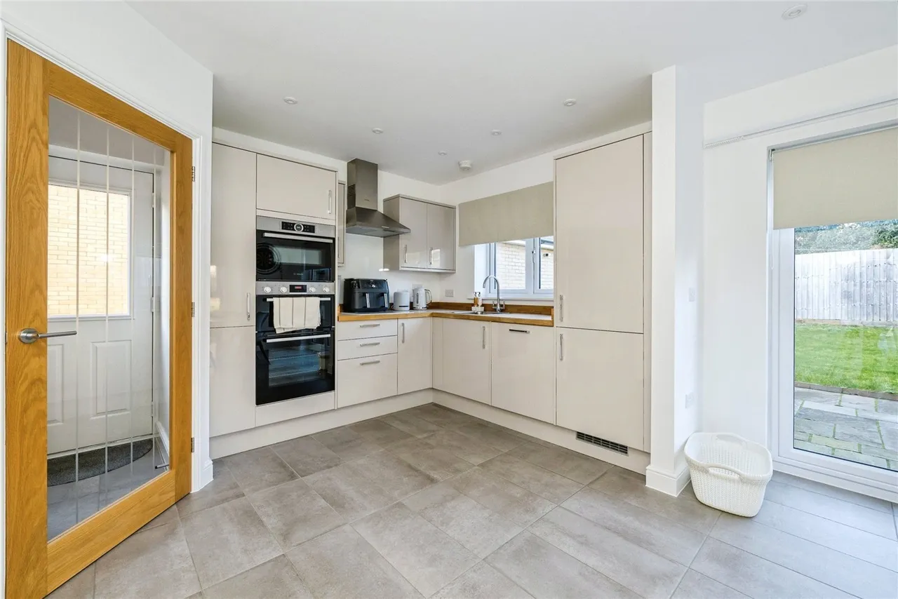 Old Boundary Close, Whittlesford, CB22, photo 3