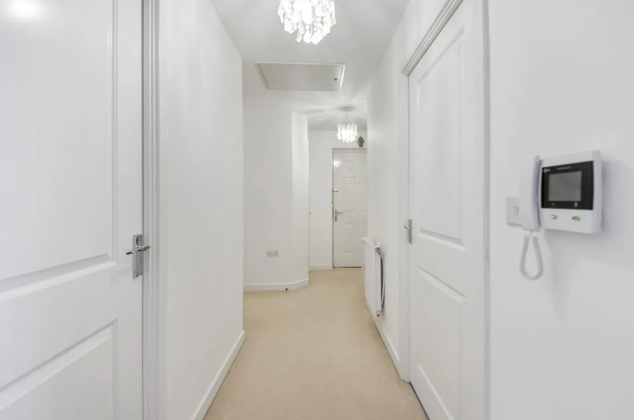Fawn House, Albacore Way, Hayes, photo 9