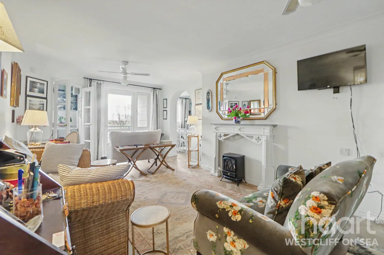 Hamlet Court Road, Westcliff-On-Sea, SS0, photo 2