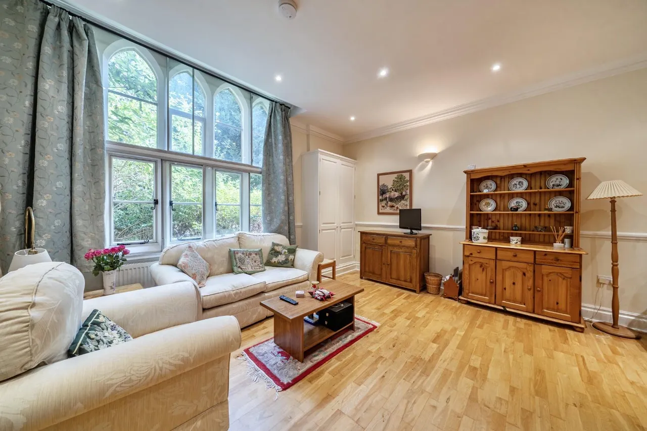 Hatch Lane, Windsor, photo 9