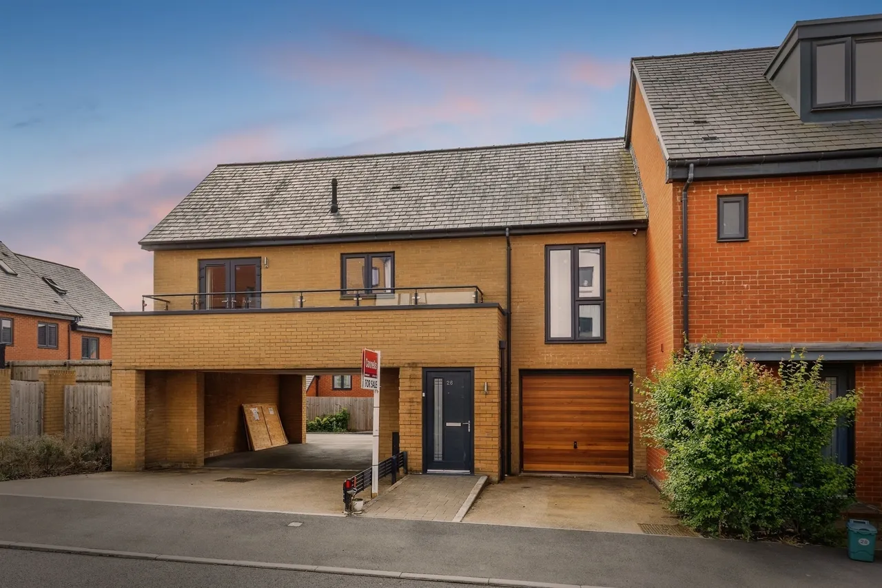 2 bed house for sale — Aspen Drive, Bristol