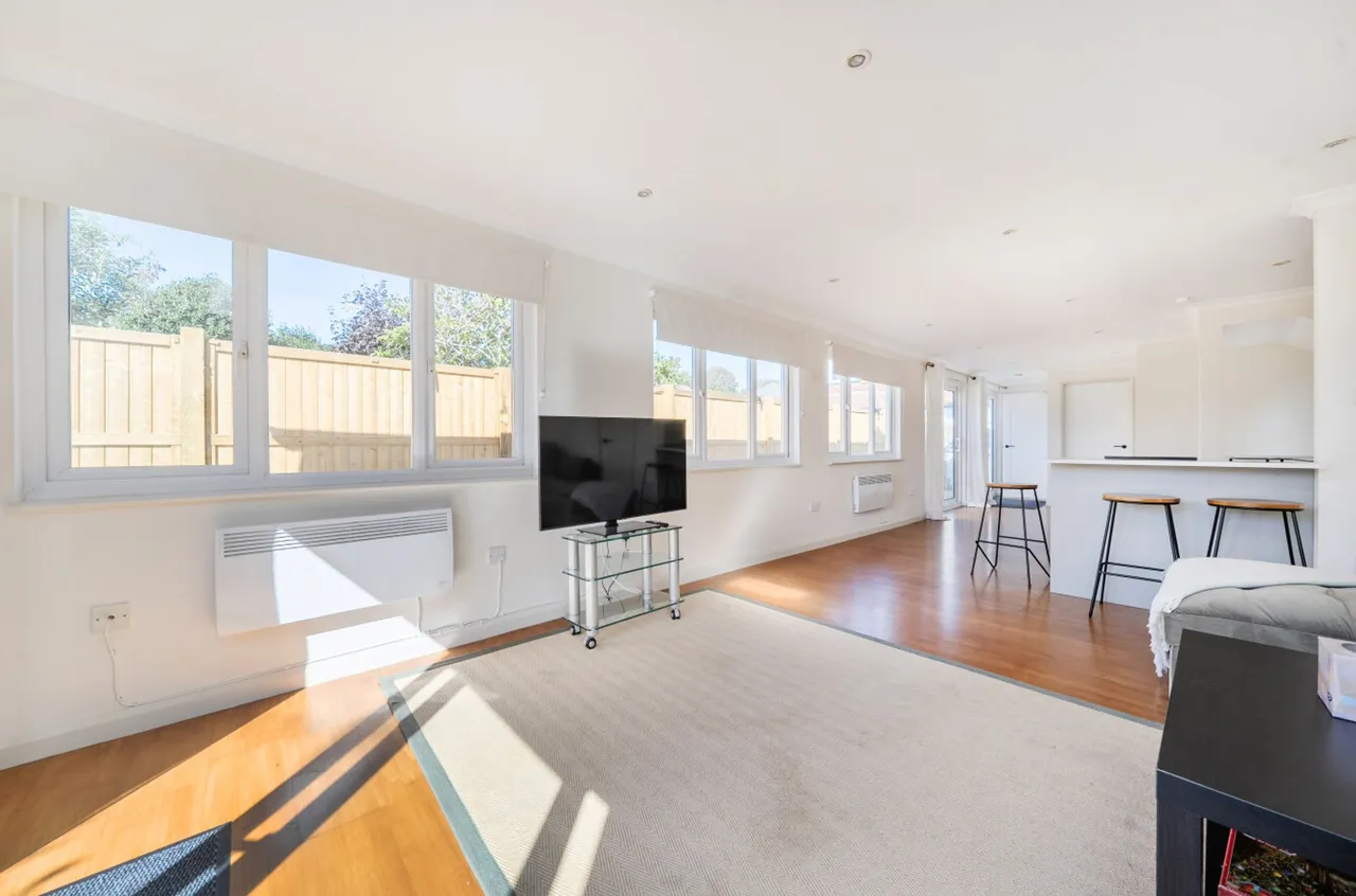 Elmer Road, Elmer, PO22, photo 13