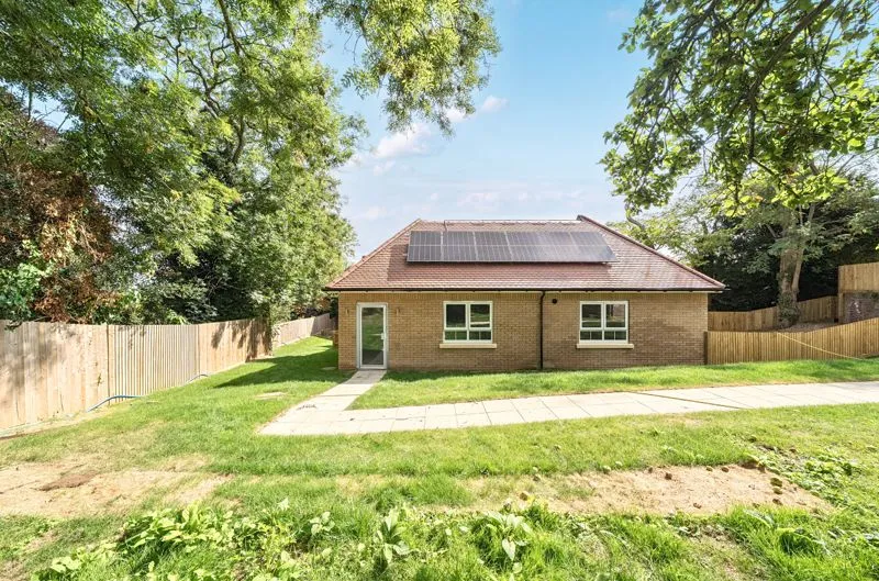 88 Riddlesdown Road, Purley CR8 1DD, photo 14