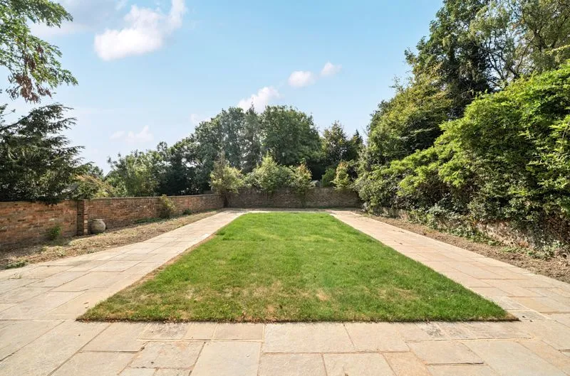 88 Riddlesdown Road, Purley CR8 1DD, photo 15