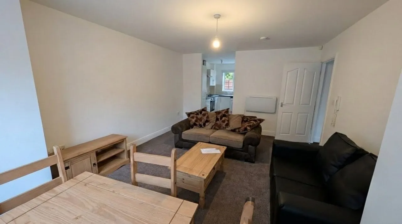 3 Birch Lane, Manchester, M13, photo 4