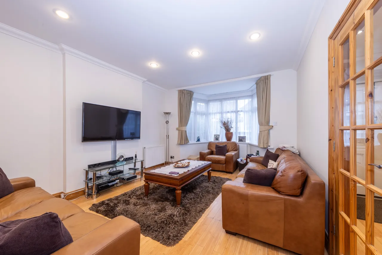 Hillcrest Avenue, Edgware, HA8, photo 8